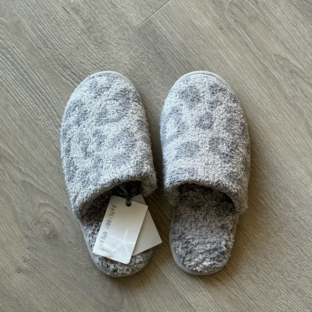 Barefoot Dreams BNWT Slippers